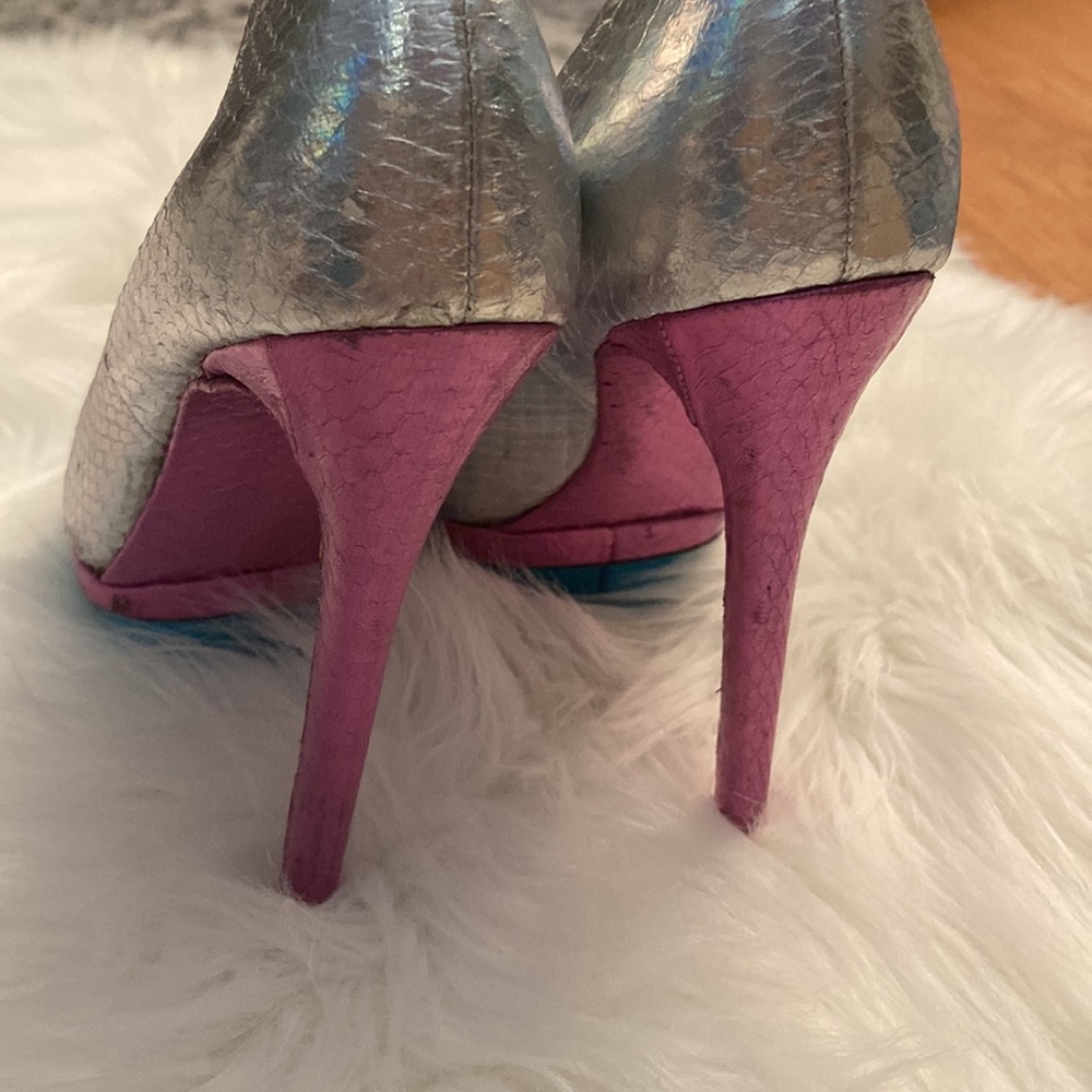 B Brian Atwood Fontanne Heels, Size 6 - Picture 13 of 15